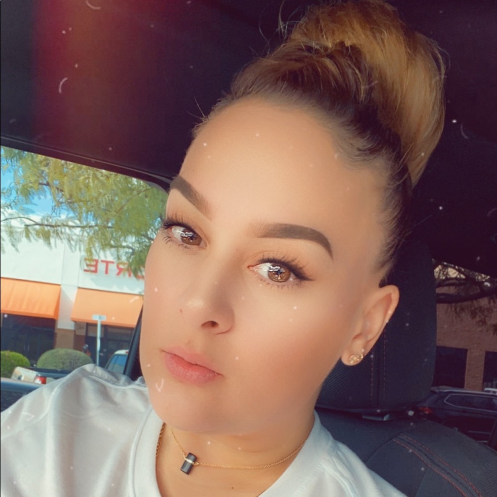 Meet your Posher, Luz